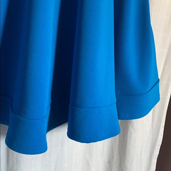 Sirens flare party dress - Picture 3 of 7